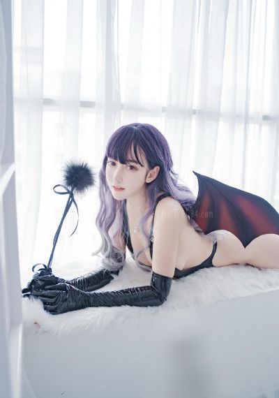 啪啪婷婷水多多_英文版字幕